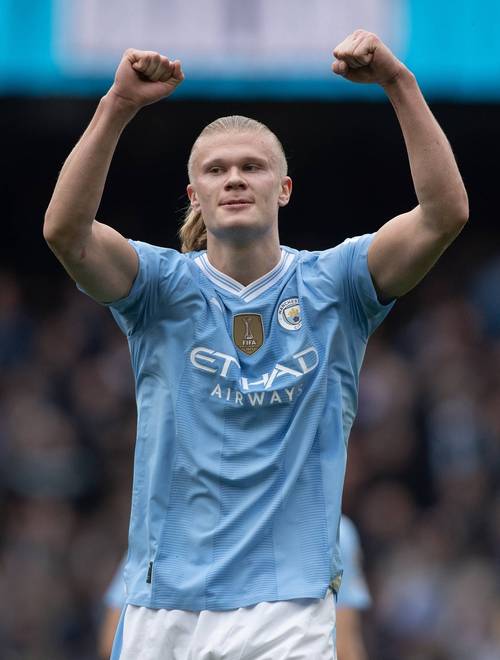 中超11月最佳阵容：法比奥、瓦科领衔，吴曦、王燊超入选