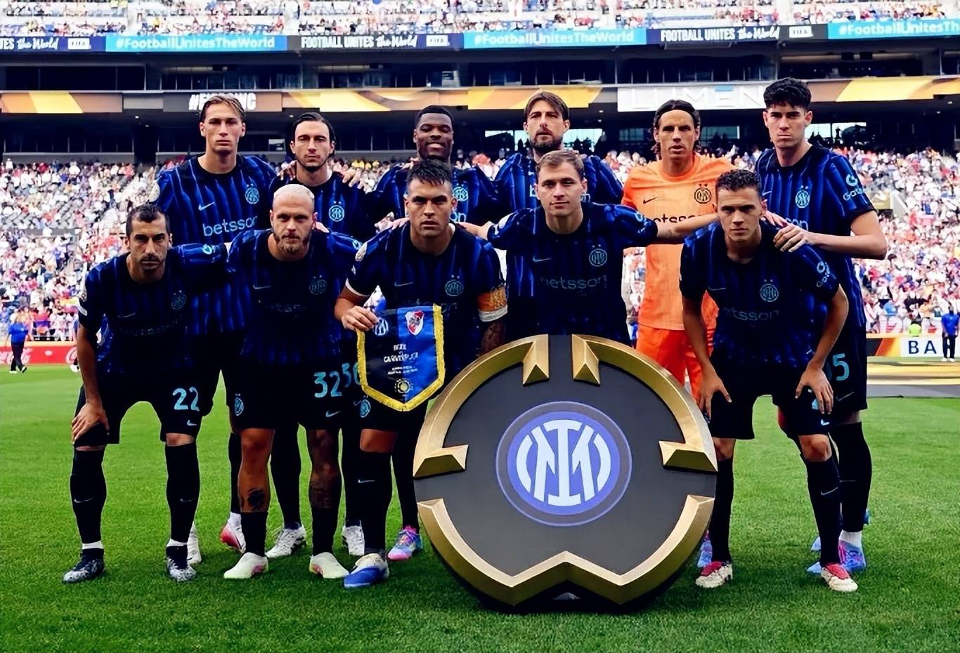 快攻从后场发起一气呵成