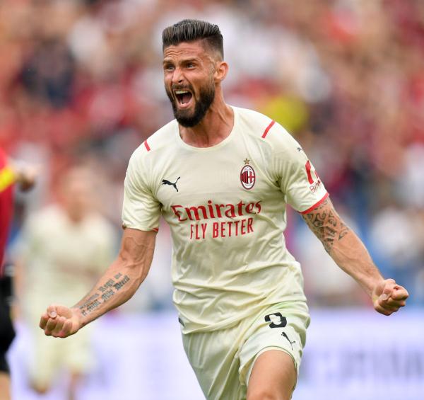 埃梅里告别阿尔巴：当初你被不情愿地改造成边后卫，要给你个拥抱