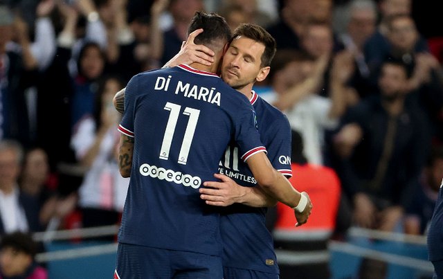 坐镇中场，指挥调度🪄让我们一起继续创造新的历史⭐