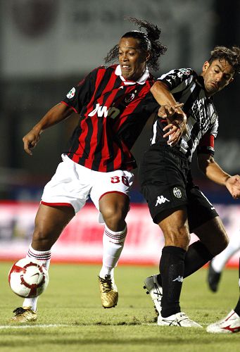 麦肯尼：没能拿下3分很遗憾；新教练带来了新的理念和活力